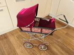 Mooie vintage antiek poppenwagen met fluweelstof, jaren 70., Ophalen of Verzenden, Gebruikt, Wieg
