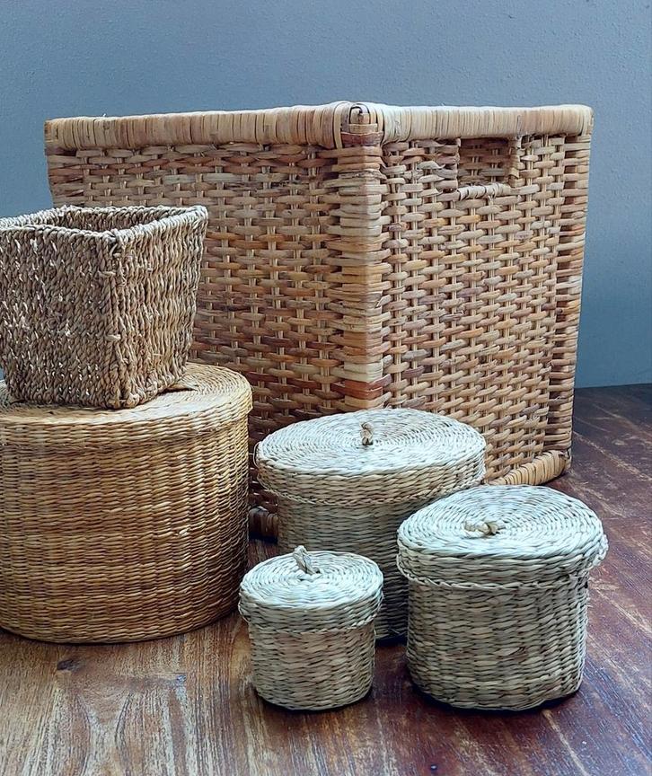 Manden, picknick mand, rieten, bamboe, rotan, Huis en Inrichting, Woonaccessoires | Schalen en Manden, Rond, Riet, Ophalen of Verzenden