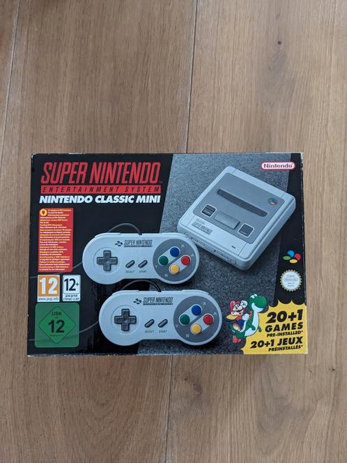 Snes classic mini te koop, Spelcomputers en Games, Spelcomputers | Nintendo Super NES, Zo goed als nieuw, Met 2 controllers, Ophalen