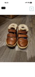 UGG winterschoenen maat 22.5, Kinderen en Baby's, Ophalen of Verzenden, Gebruikt, Jongetje of Meisje, Laarsjes
