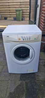 Wasmachine zanussi zeer netjes, Ophalen, Zo goed als nieuw, 85 tot 90 cm, 1200 tot 1600 toeren