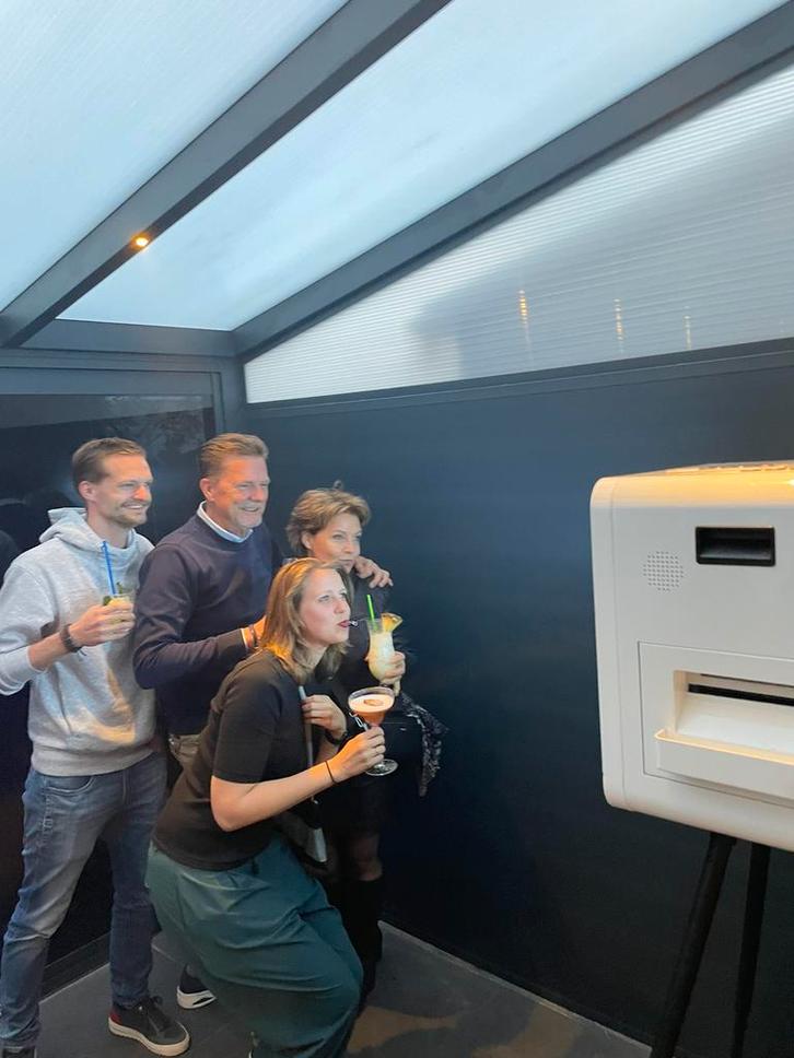 Photobooth huren te huur, Hobby en Vrije tijd, Feestartikelen | Verhuur, Zo goed als nieuw, Ophalen of Verzenden