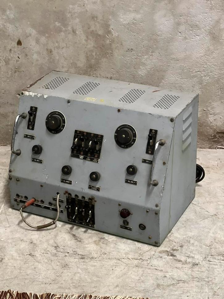Oude siemens oefenapparaat voor radioberichten, Antiek en Kunst, Antiek | Tv's en Audio, Ophalen