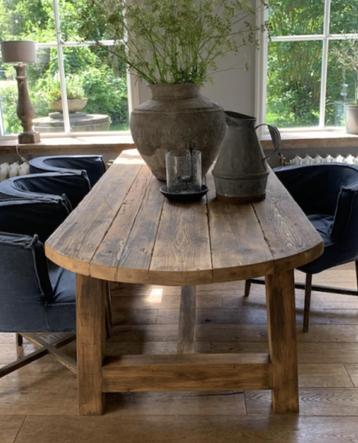 Landelijke eettafel * ovaal * oud,hout,boerentafel * beschikbaar voor biedingen