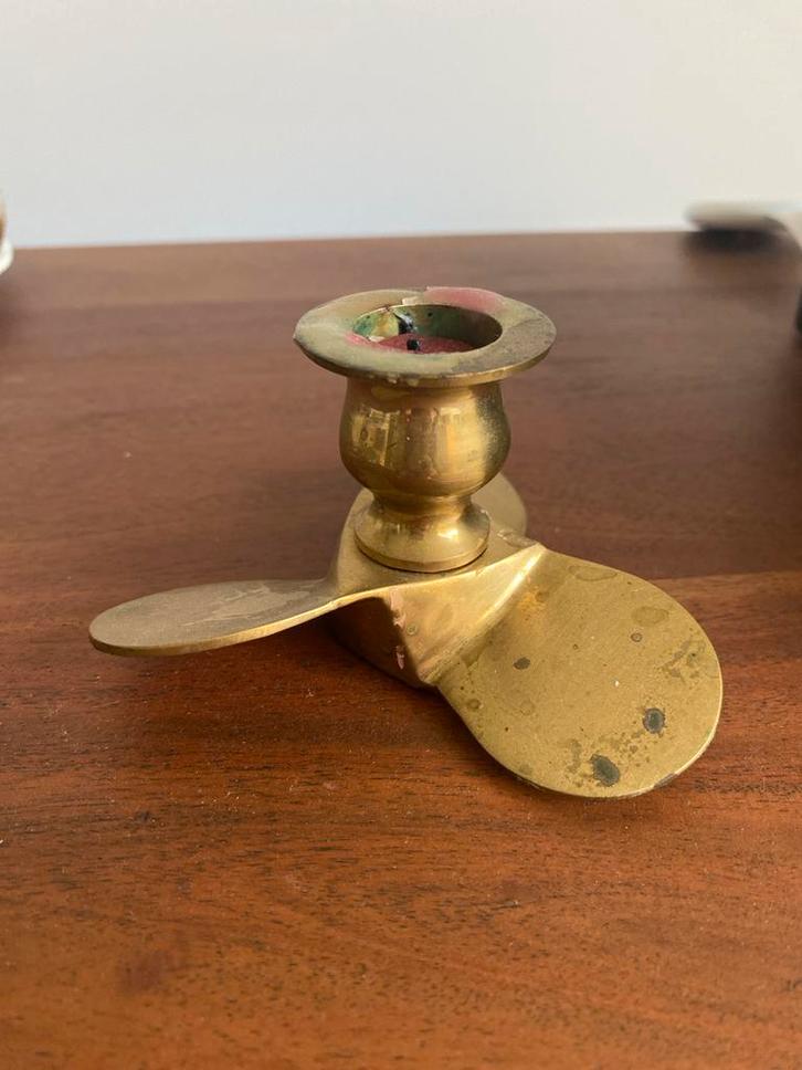 Messing Kandelaar met Propeller Design, Huis en Inrichting, Woonaccessoires | Kandelaars en Kaarsen, Gebruikt, Kandelaar, Metaal