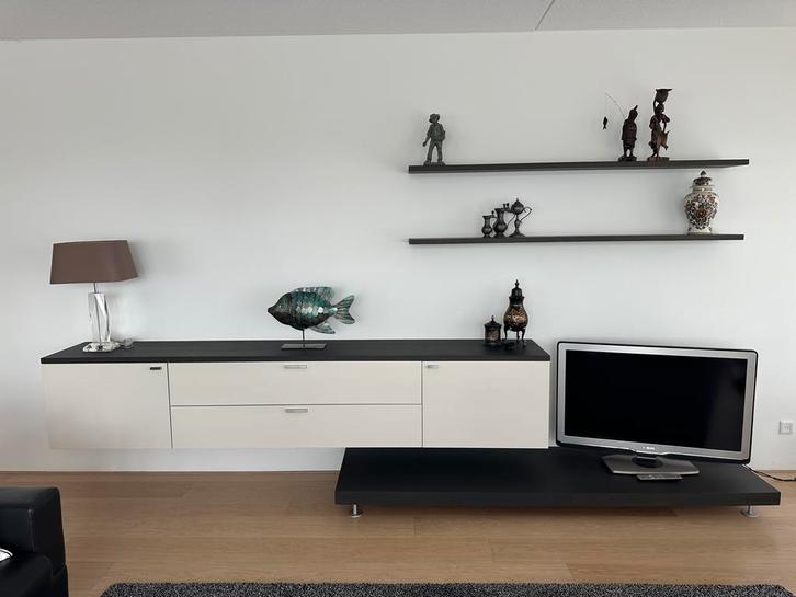 Interstar Zwevend Wandmeubel - Crème/Donkerbruin - Als Nieuw, Huis en Inrichting, Kasten | Televisiemeubels, Zo goed als nieuw