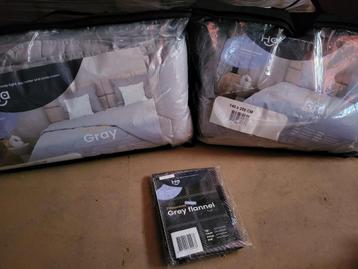 2x HappyBed Grey 140x200 - Dekbed voor het hele jaar beschikbaar voor biedingen