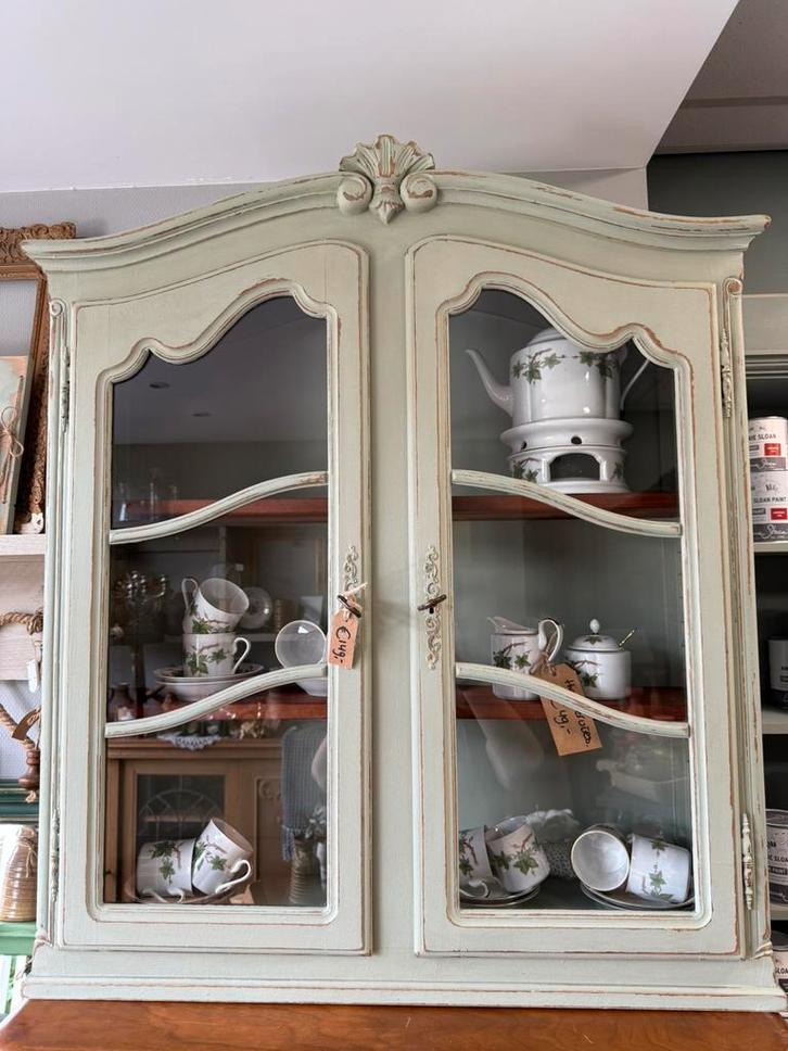Brocante grote hang vitrine kast, Huis en Inrichting, Kasten | Vitrinekasten, Zo goed als nieuw, Minder dan 100 cm, 50 tot 100 cm