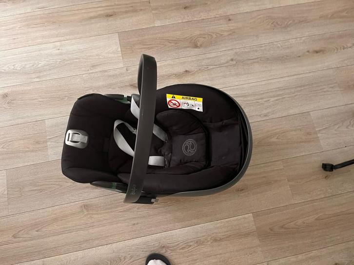 Cybex Cloud Z2 i-Size – kleur Deep Black, Kinderen en Baby's, Autostoeltjes, Zo goed als nieuw, Overige merken, 0 t/m 13 kg, Isofix