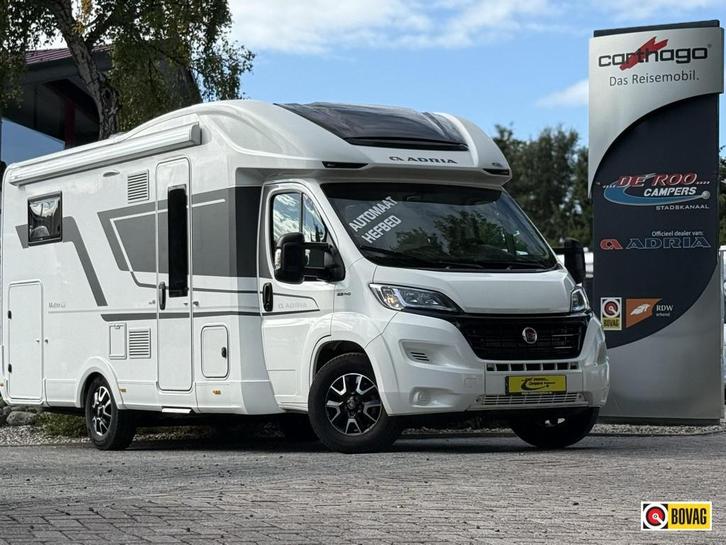 Adria Matrix Plus 670 SC Queensbed - AUTOMAAT 9-traps, Caravans en Kamperen, Campers, Bedrijf, tot en met 4, Half-integraal, Adria