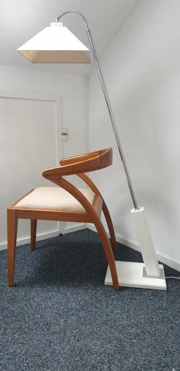 Vintage Vloerlamp Nederlands design. Fabrikant Bony design beschikbaar voor biedingen