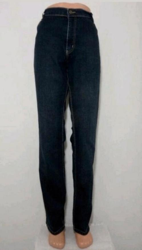Donkerblauwe five pocket spijkerbroek van Dolce & Gabbana, Kleding | Dames, Spijkerbroeken en Jeans, Gedragen, W33 - W36 (confectie 42/44)