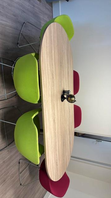 Eettafel eiken kleur