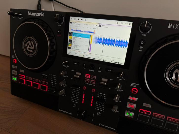Numark Mixstream Pro - All-in-one DJ Controller, Muziek en Instrumenten, Dj-sets en Draaitafels, Zo goed als nieuw, Dj-set, Numark