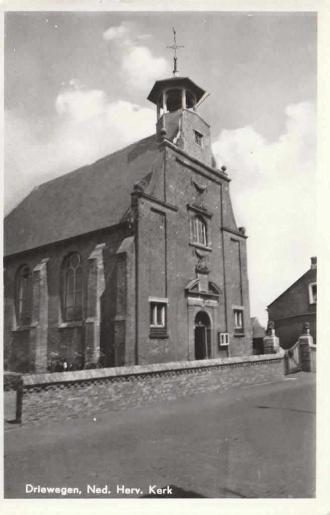 DRIEWEGEN Ned. Herv. Kerk, Verzamelen, Ansichtkaarten | Nederland, Ongelopen, Zeeland, 1960 tot 1980, Verzenden