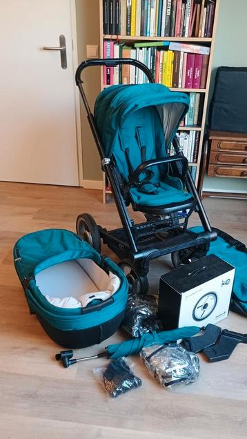 Keurige Mutsy iGo 3-in-1 kinderwagen met veel toebehoren beschikbaar voor biedingen