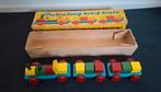 Blokkentrein uit ca 1960. Vintage., Kinderen en Baby's, Speelgoed | Houten speelgoed, Ophalen of Verzenden, Gebruikt, Duw- of Trekspeelgoed