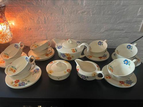 15 delig theeservies Petrus Regout Maastricht, Antiek en Kunst, Antiek | Servies compleet, Ophalen of Verzenden