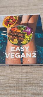 Easy Vegan 2 Kookboek, Nieuw, Ophalen of Verzenden, Hoofdgerechten, Living the Green Life