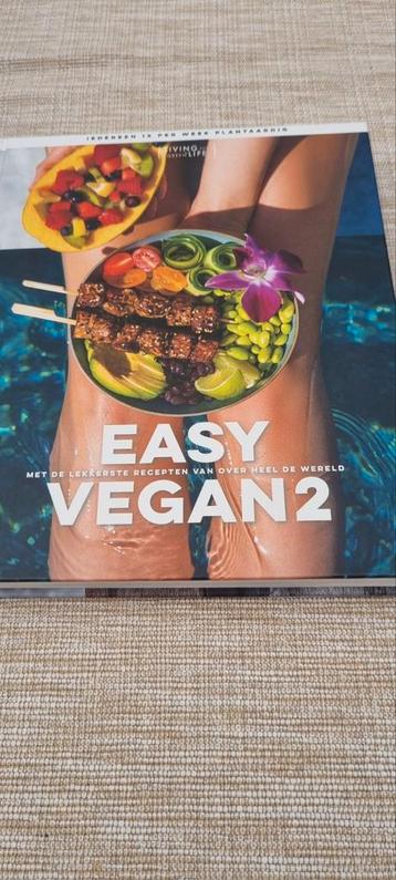 Easy Vegan 2 Kookboek beschikbaar voor biedingen