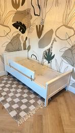 Peuterbed met bio katoen matras, Kinderen en Baby's, Kinderkamer | Bedden, Ophalen, 70 tot 85 cm, 140 tot 160 cm, Zo goed als nieuw