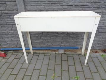 Witte planttafel 102 x 27 x 80 cm beschikbaar voor biedingen