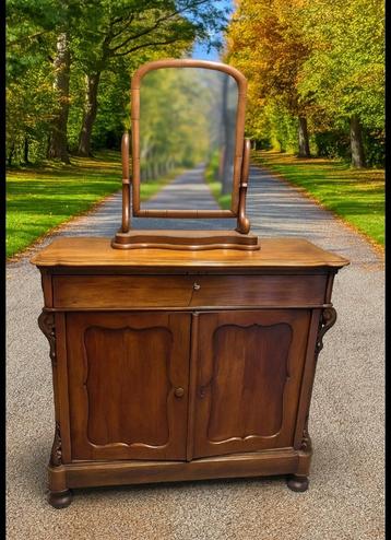Prachtige sfeervolle Biedermeier commode 1875 beschikbaar voor biedingen