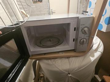 Verkoop Combimagnetron ok. 700W incl. grill beschikbaar voor biedingen
