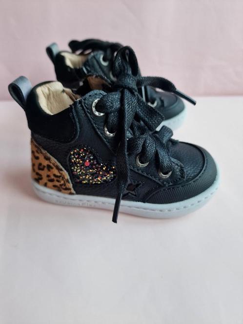 Zwarte Shoesme sneakers maat 20, Kinderen en Baby's, Kinderkleding | Schoenen en Sokken, Zo goed als nieuw, Schoenen, Meisje, Ophalen of Verzenden
