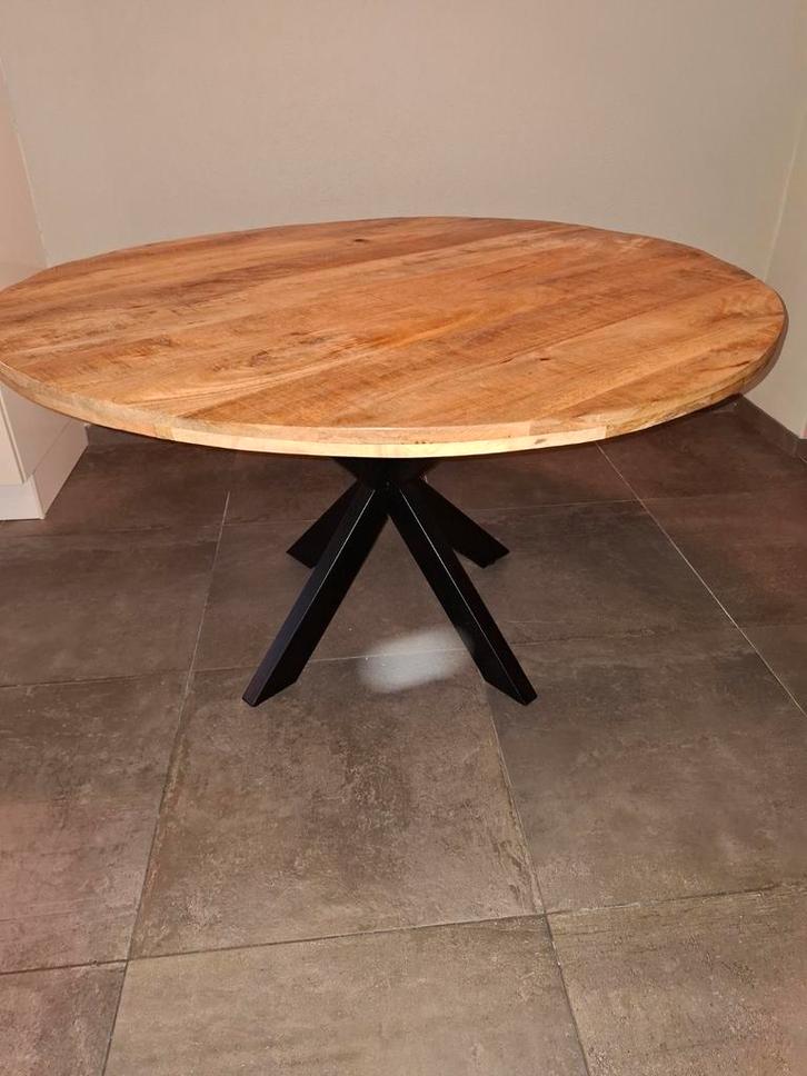 Ronde mangohouten eettafel - 130 cm, Huis en Inrichting, Tafels | Eettafels, Gebruikt, 100 tot 150 cm, 100 tot 150 cm, Vijf personen of meer