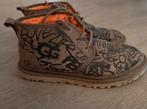 UGG Neumel, Kleding | Dames, Schoenen, Ophalen of Verzenden, Zo goed als nieuw, Bruin