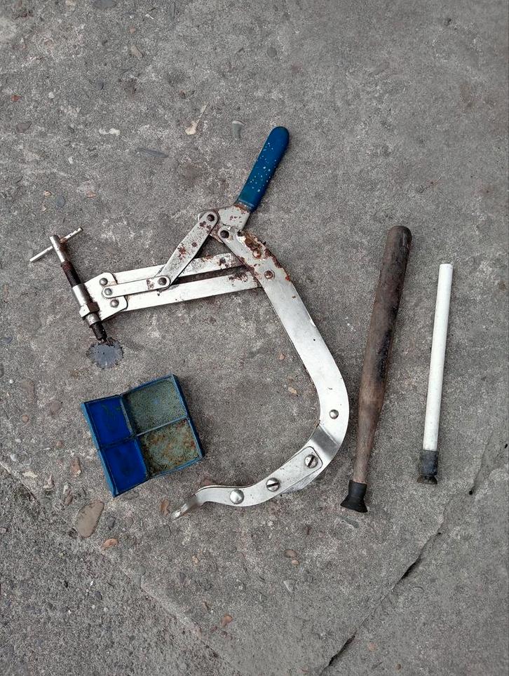 klepverentang en toebehoren, voor de sleutelaar aan je motor, Auto diversen, Autogereedschap, Gebruikt, Ophalen