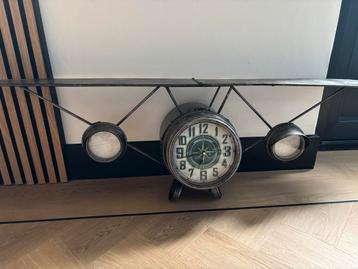 Vliegtuig Klok met Vakken - Kinderkamer Decoratie beschikbaar voor biedingen