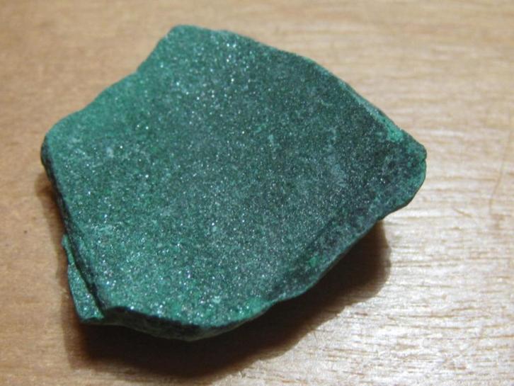 min. 7x ruwe edelsteen MALACHIET (7), Verzamelen, Mineralen en Fossielen, Mineraal, Verzenden