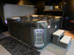 prachtige spa massage  jacuzzi, Tuin en Terras, Bubbelbaden en Hottubs, Ophalen of Verzenden, Zo goed als nieuw, Filter, Vast