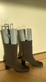 Korte donker bruine laarsjes; zgan!, Bruin, Lage of Enkellaarzen, Ophalen of Verzenden, Zo goed als nieuw
