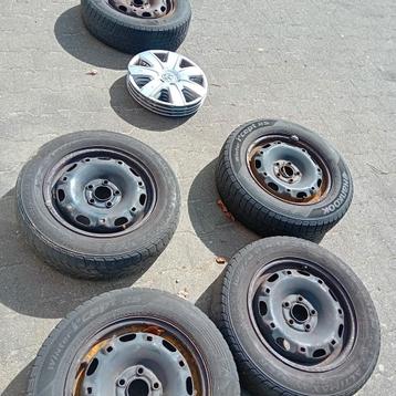 Polo Winterbanden Set 5x100 14 inch (Banden Af) beschikbaar voor biedingen