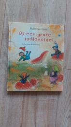 Op een grote paddestoel boek met cd. Liedjesboek, Ophalen of Verzenden, Zo goed als nieuw