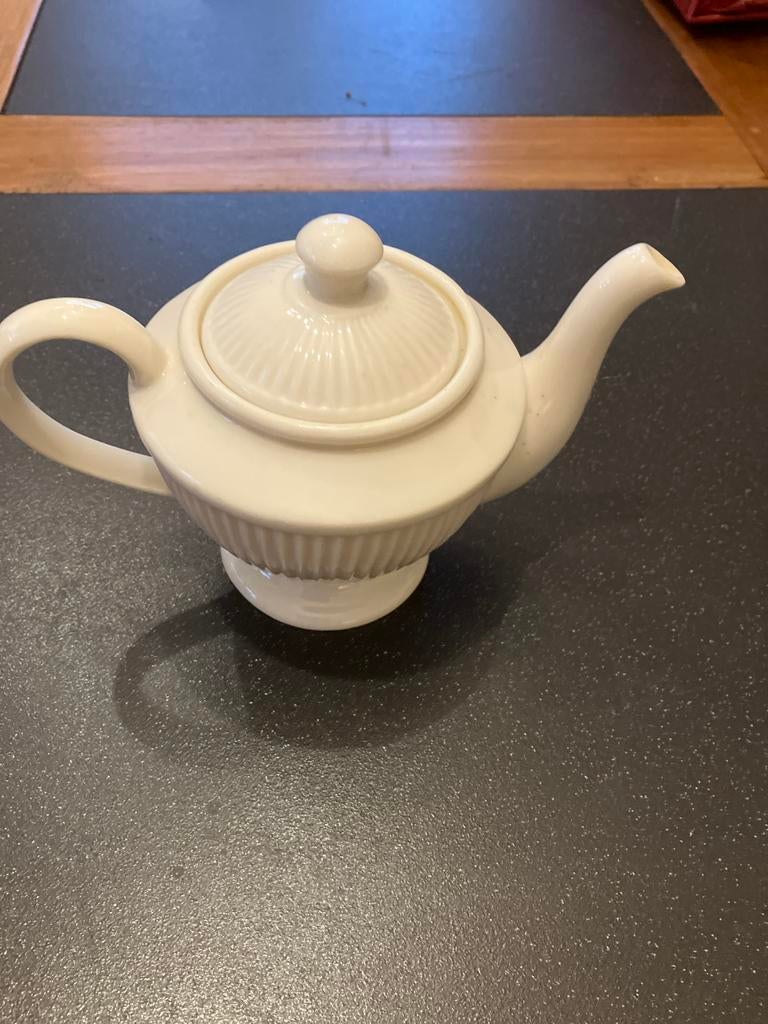 Vintage Theepot - Crème Kleur, Ophalen of Verzenden, Zo goed als nieuw