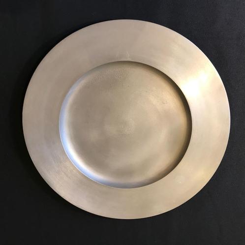 Metalen tin-kleurige schaal, Huis en Inrichting, Woonaccessoires | Schalen en Manden, Zo goed als nieuw, Schaal, Rond, Overige materialen