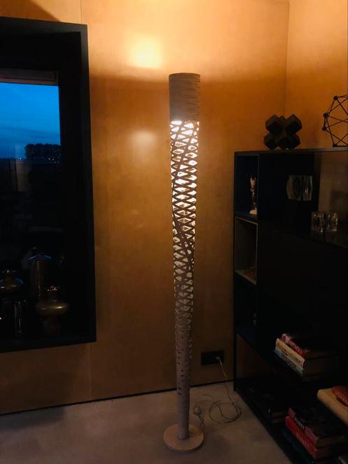 Foscarini Tress Stilo vloerlamp  (1000,-) wit by Marc Sadler, Huis en Inrichting, Lampen | Vloerlampen, Zo goed als nieuw, 150 tot 200 cm