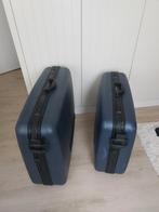 2 stuks kunstof (abs) blauwe koffers aangeboden, Sieraden, Tassen en Uiterlijk, Antieke sieraden, Ophalen, Zilver