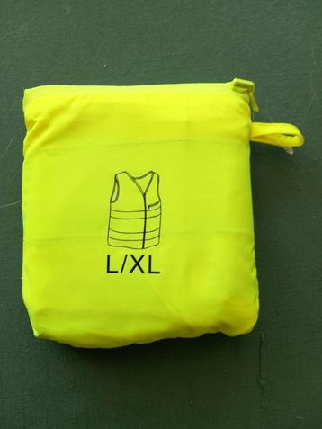 Eerste hulp pakketje voor in de auto. beschikbaar voor biedingen