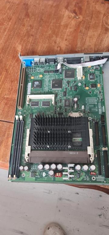 Compaq pentium 2 moederbord vintage beschikbaar voor biedingen