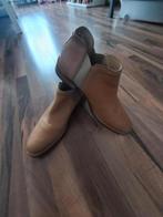 Bruine leren schoenen van Hugo Boss, Maat 41, Kleding | Heren, Schoenen, Ophalen of Verzenden, Zo goed als nieuw, Bruin