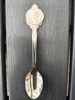 Lepeltje Koninkrijk der Nederlanden, Verzamelen, Koninklijk Huis en Royalty, Ophalen of Verzenden, Zo goed als nieuw, Speld(je) of Lepel(tje)