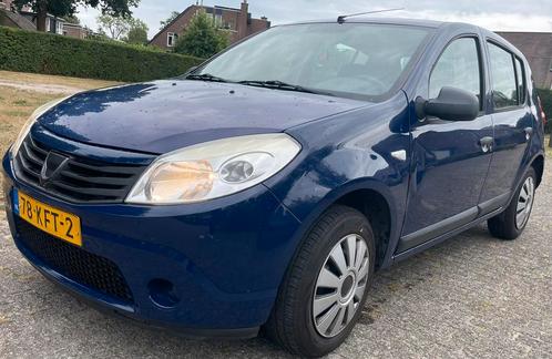 Dacia 2009 nieuwe banden Airco Goede ramen, Auto diversen, Autosport-onderdelen, Gebruikt, Ophalen