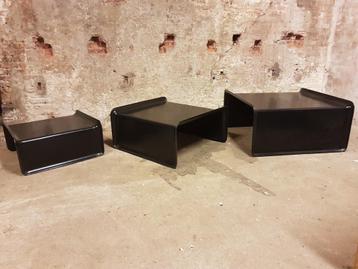 Nesting tables tafelset Rosenthal Fiberglass vintage design  beschikbaar voor biedingen