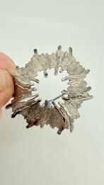 Zilveren aparte mooie broche. Diameter: 4,2 cm., Sieraden, Tassen en Uiterlijk, Broches, Ophalen of Verzenden, Zo goed als nieuw