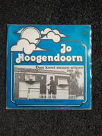 Jo Hoogendoorn Daar komt munne witpen aan, Ophalen of Verzenden, Zo goed als nieuw, Nederlandstalig